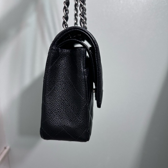 Chanel classic black caviar medium double flap w silver hw - Picture 11 of 17